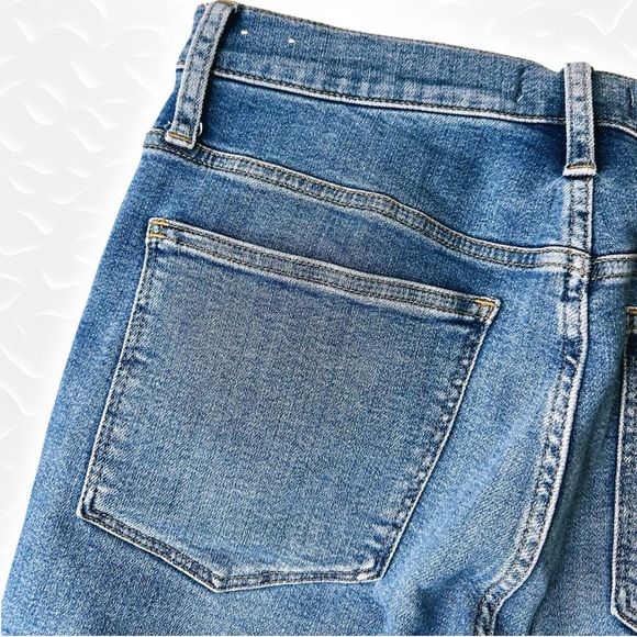 Madewell 9” Mid-Rise Skinny Crop Jeans: Button-Front TENCEL Denim Edition Dewey - Picture 15 of 16